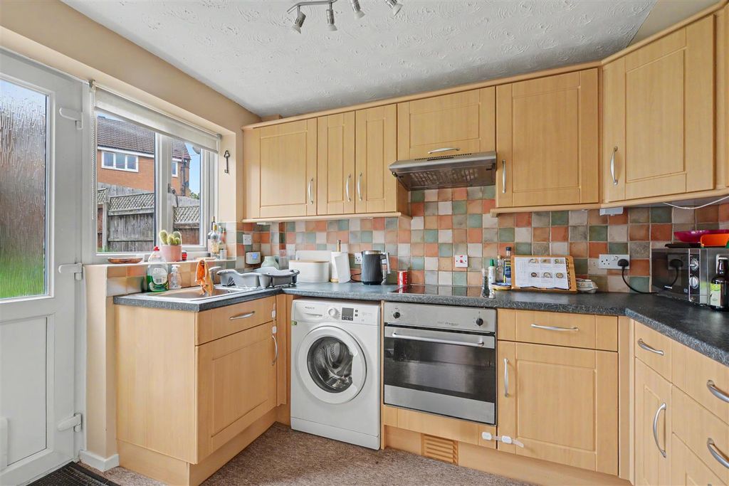 Property photo 2 of 17 Kitchen_1.Jpeg