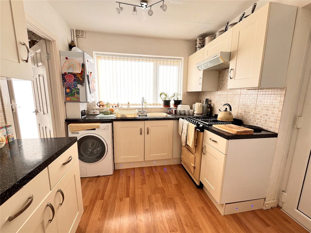 Property photo 2 of 15 Picture No. 09