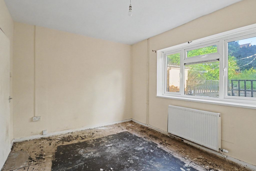 Property photo 3 of 18 10 Windsor Lane, Stoke Sub Hamdon, Somerset, Ta14 6Ue