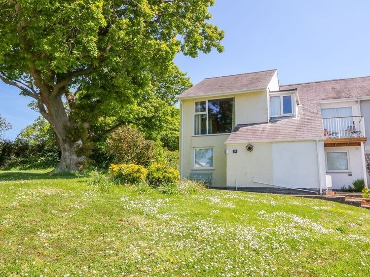 Property photo 1 of 9