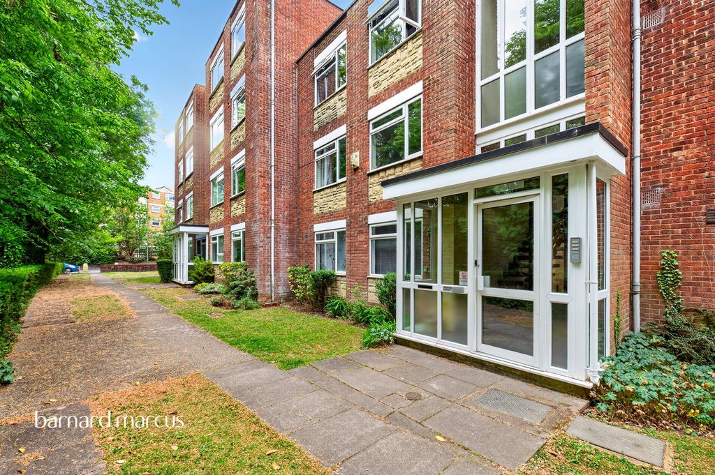 Property photo 1 of 20