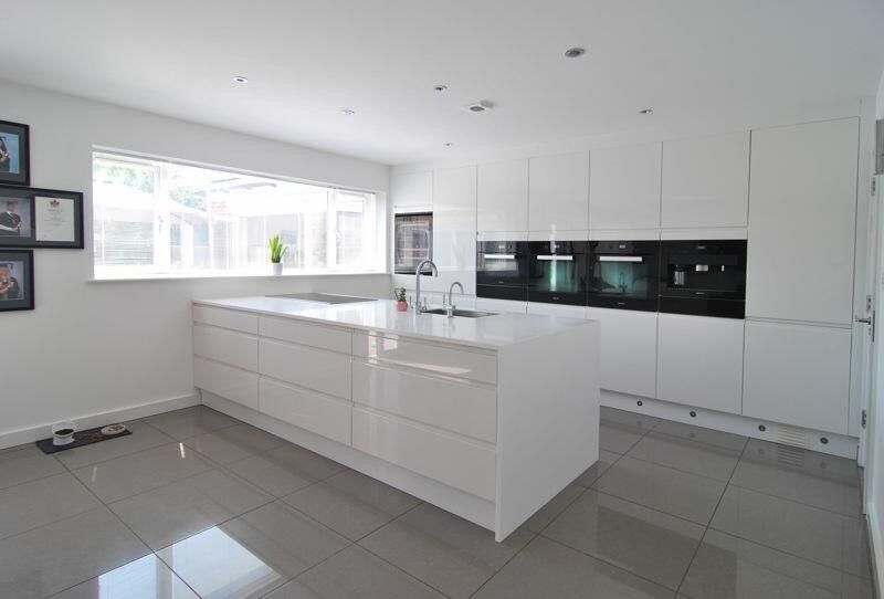 Property photo 1 of 3