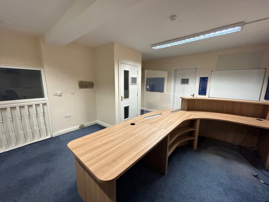 Property photo 3 of 14 Photo 3