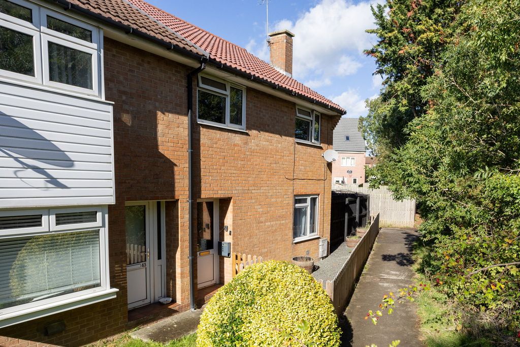 Property photo 1 of 30