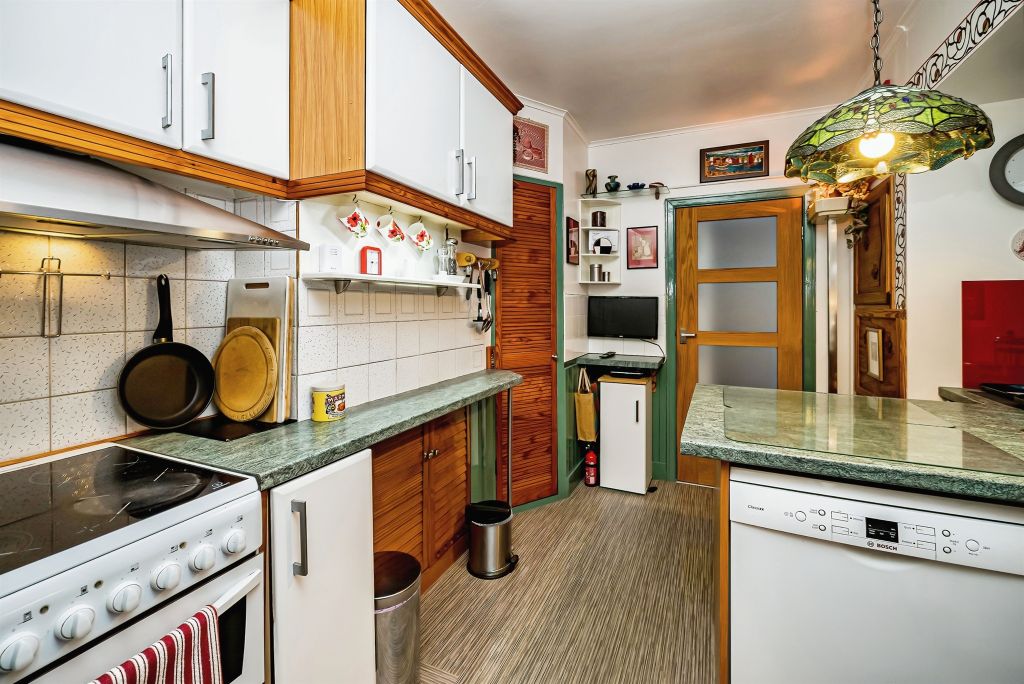 Property photo 2 of 16