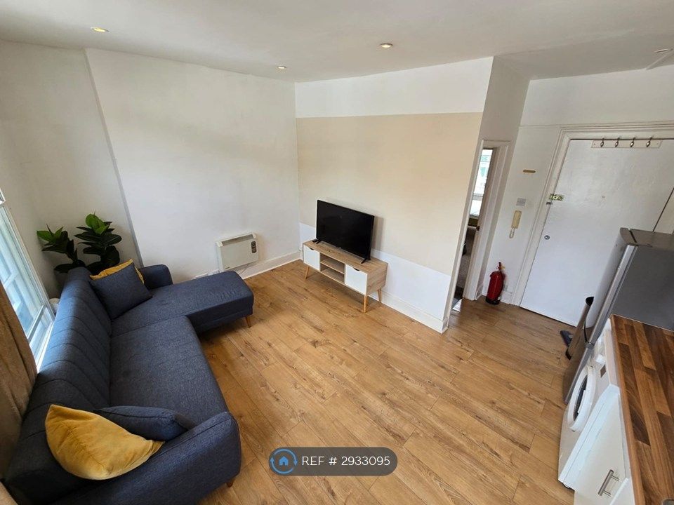 Property photo 2 of 5
