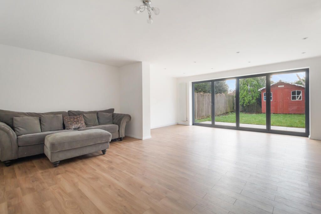 Property photo 3 of 10 Pic3