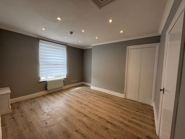 Property photo 2 of 3