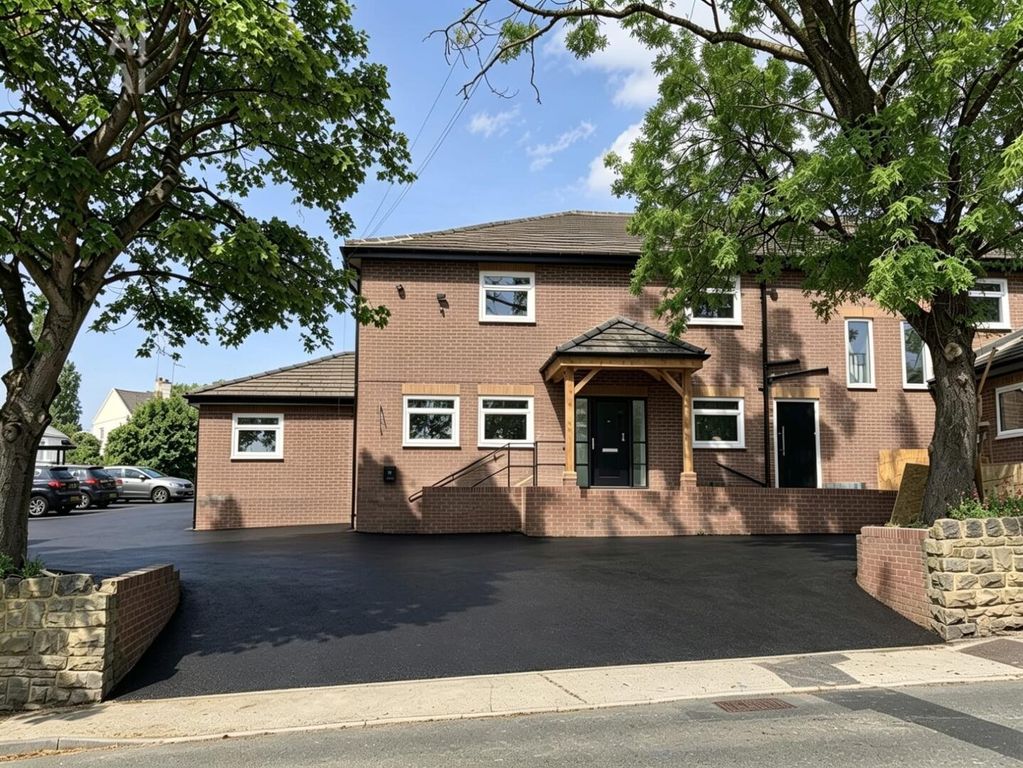 Property photo 1 of 9 Front (Exterior)