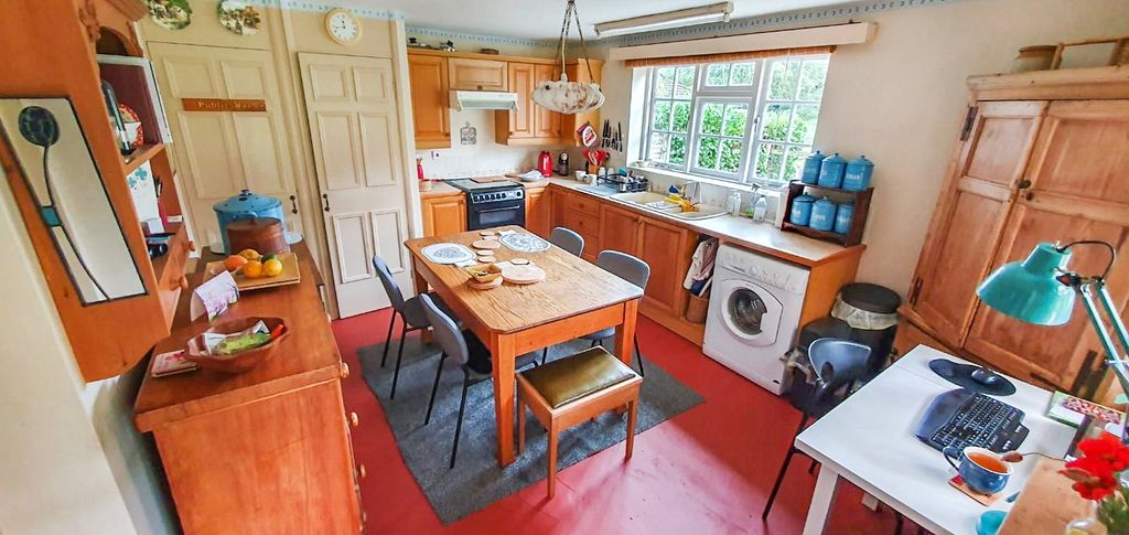 Property photo 3 of 17 Picture No. 05