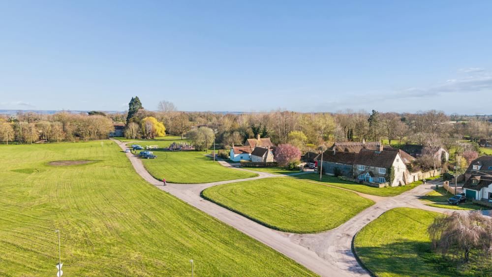 Property photo 3 of 27 Image