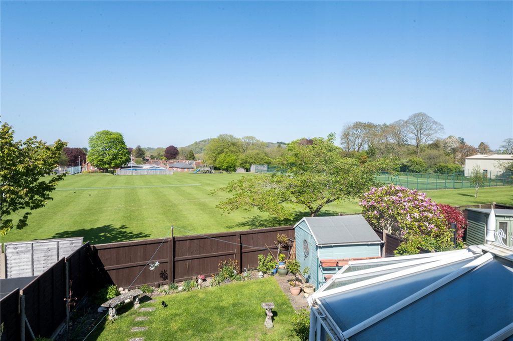 Property photo 2 of 22 Picture No. 43