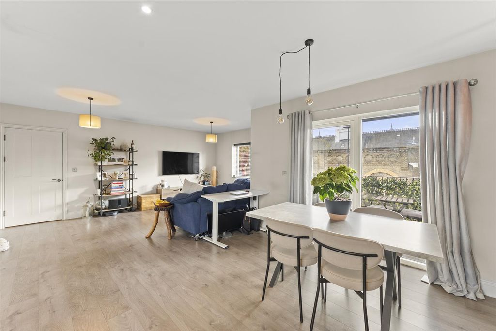 Property photo 2 of 24 Dsc07959.Jpg