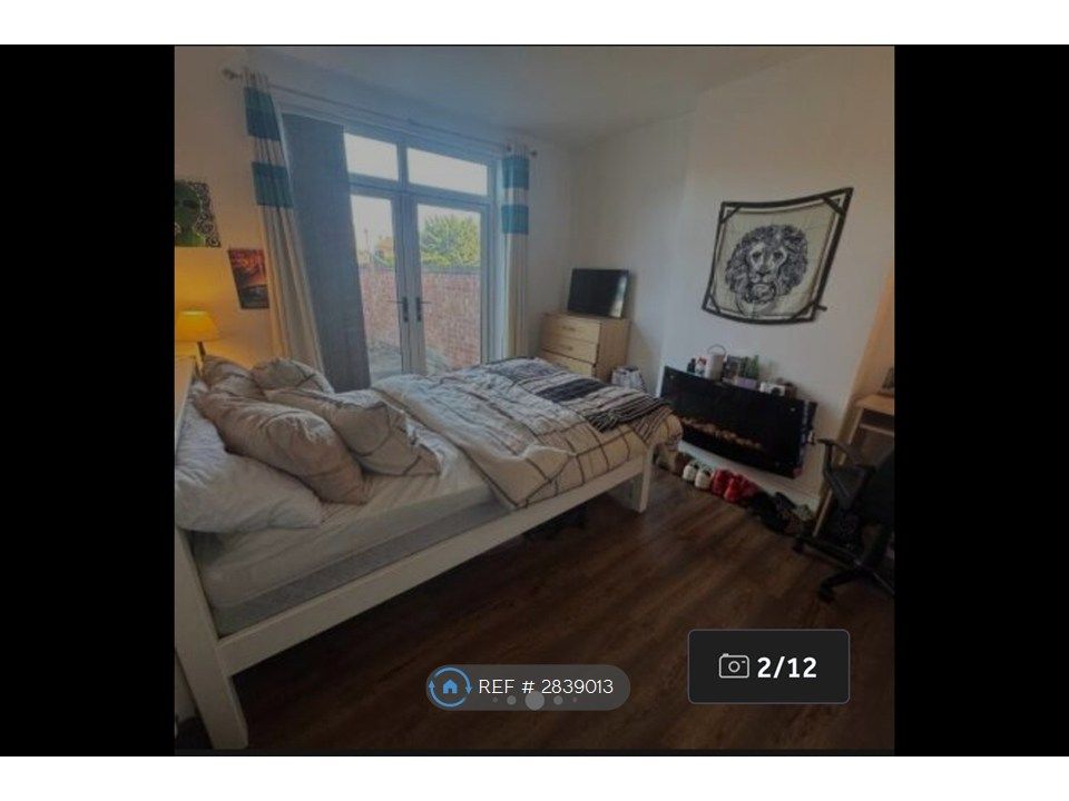 Property photo 3 of 12