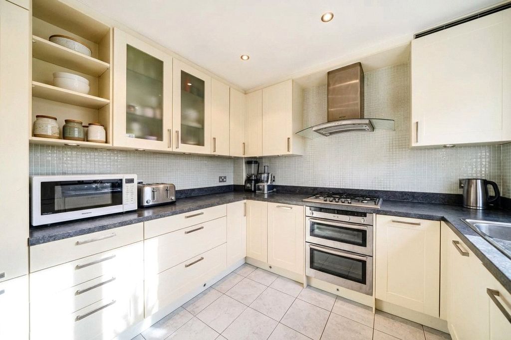 Property photo 3 of 14 Picture No. 31
