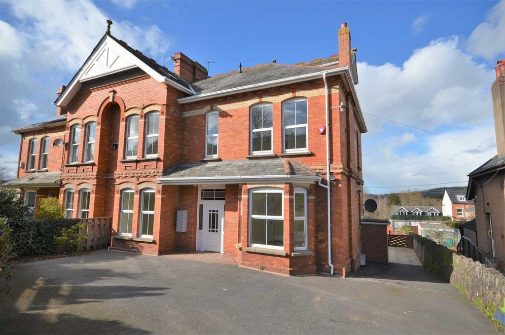 Property photo 1 of 7 Tiverton Seddons