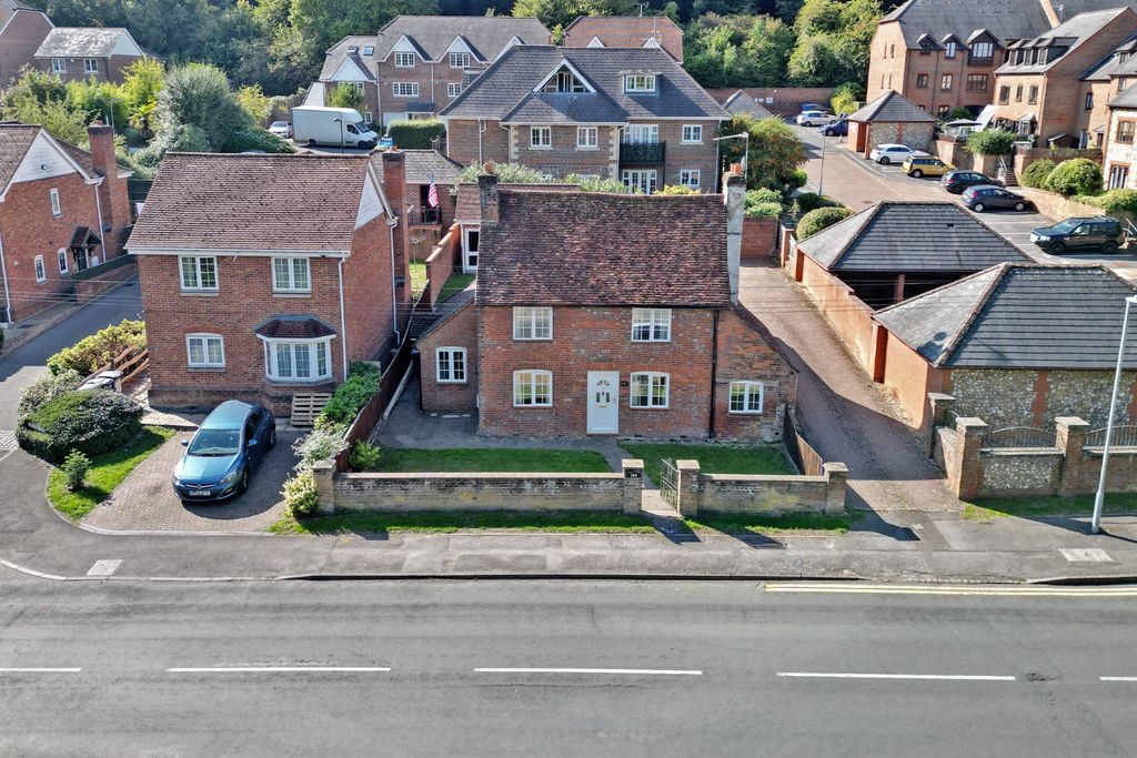 Property photo 1 of 10 5593850