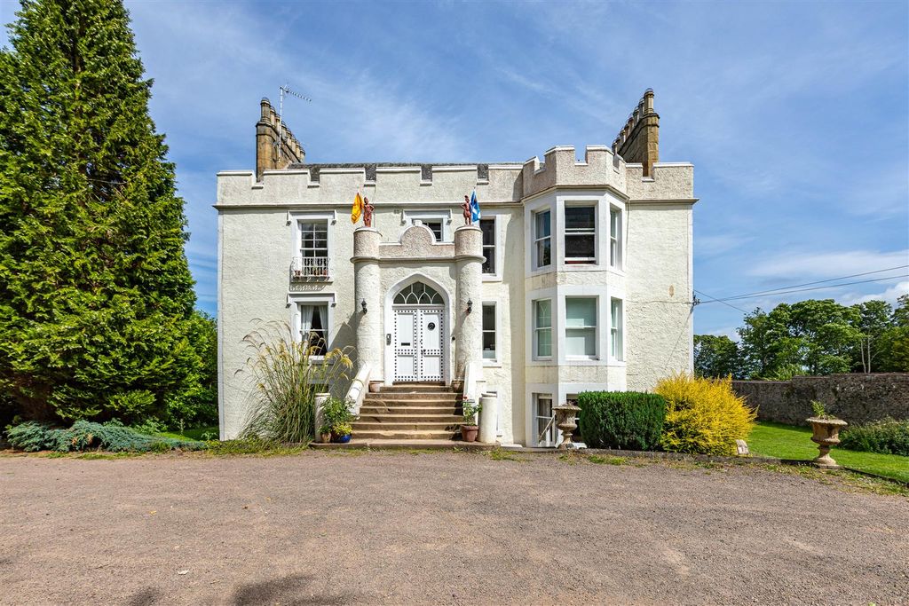 Property photo 1 of 27 4 Press Castle Outsides 003.Jpg