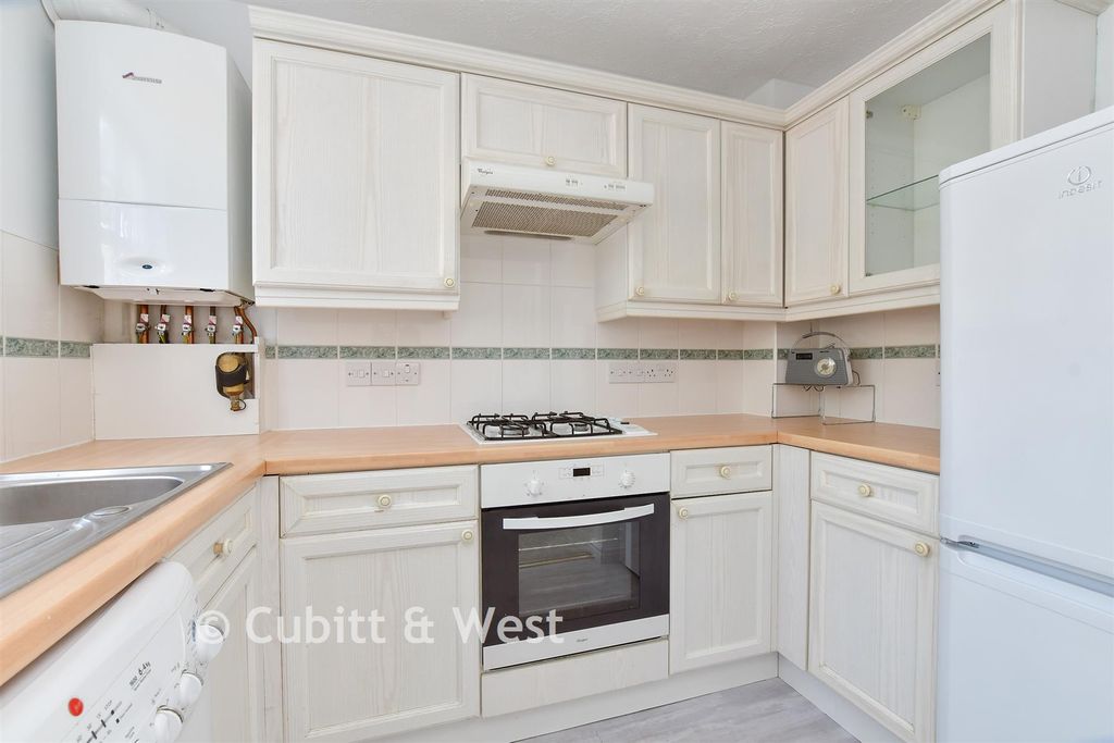 Property photo 1 of 12 Kitchen