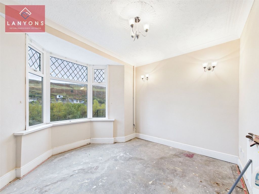 Property photo 2 of 14 Picture No. 03