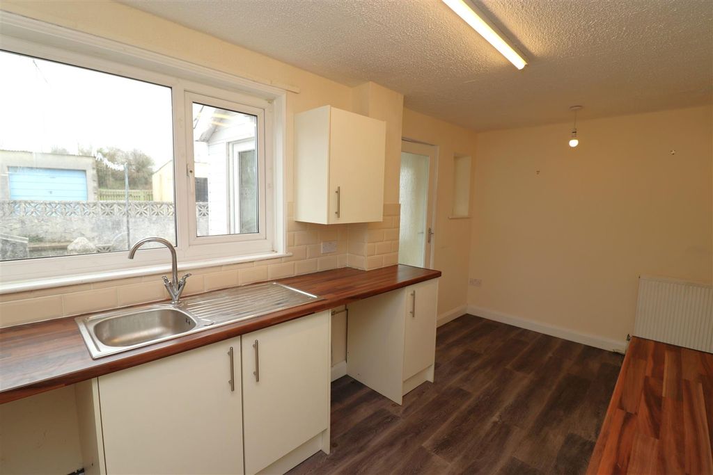 Property photo 3 of 16 Img_4340.Jpg