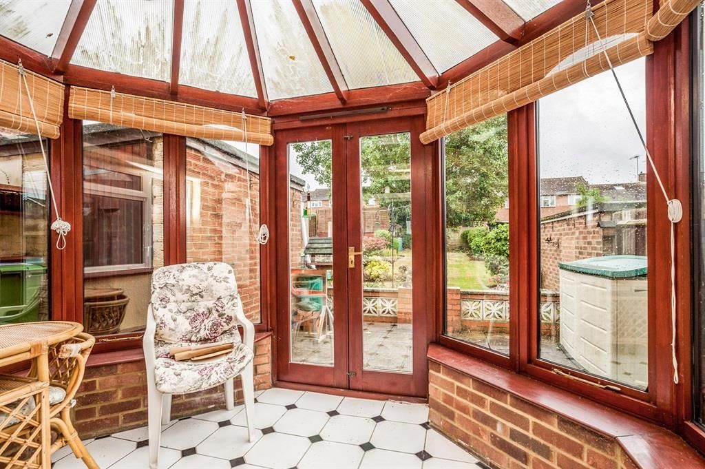 Property photo 3 of 8 Conservatory
