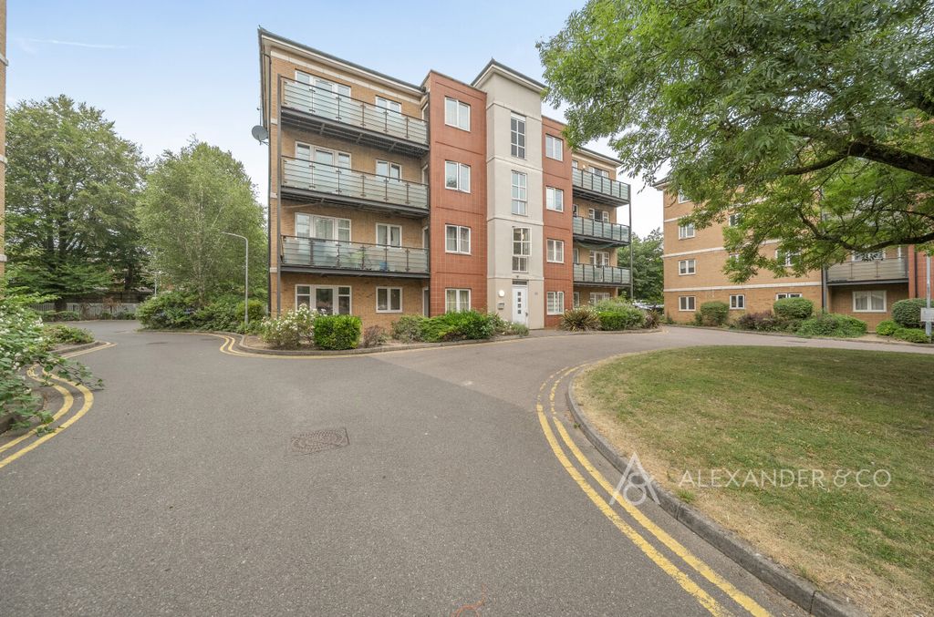 Property photo 1 of 10 F690d178-9051-451...
