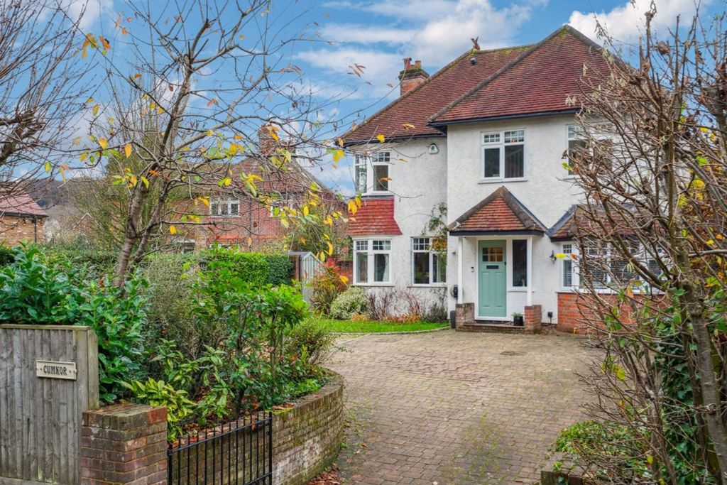 Property photo 1 of 36