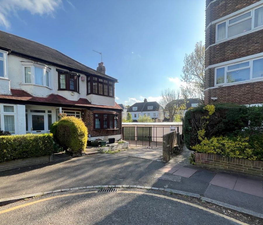 Property photo 3 of 16