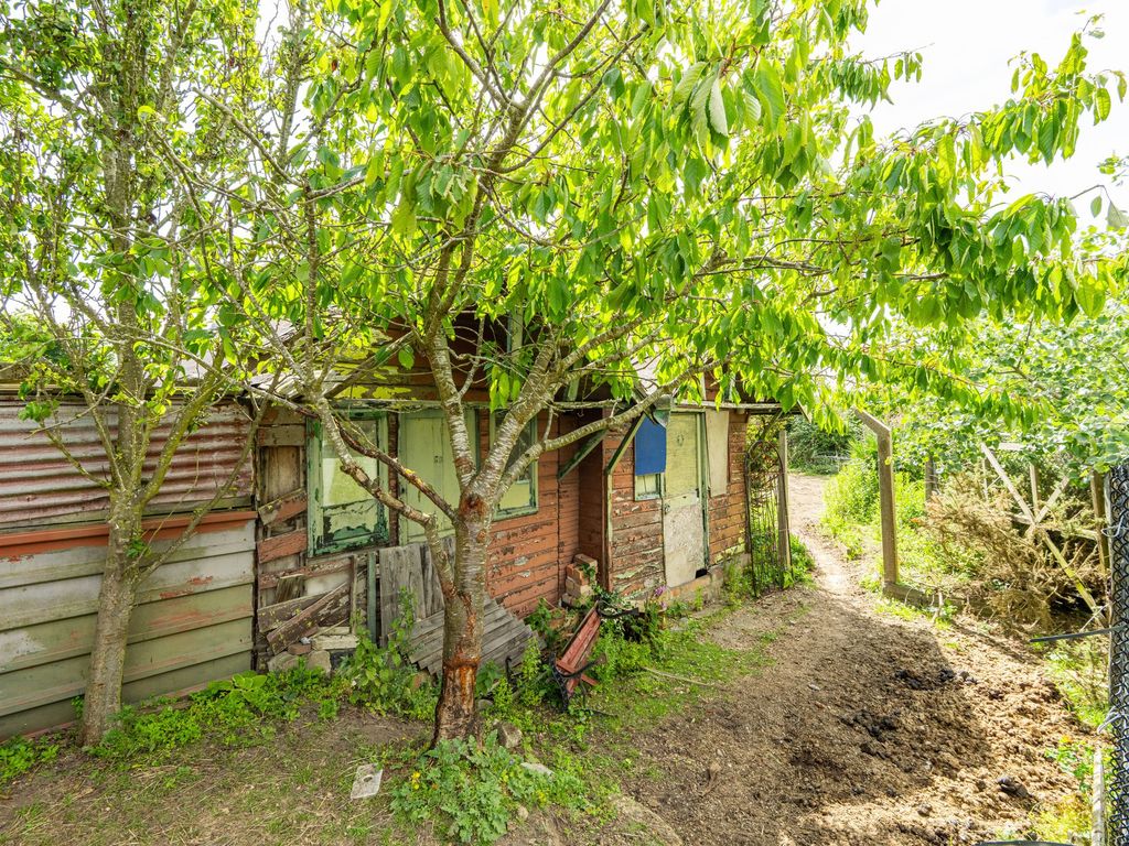 Property photo 3 of 10