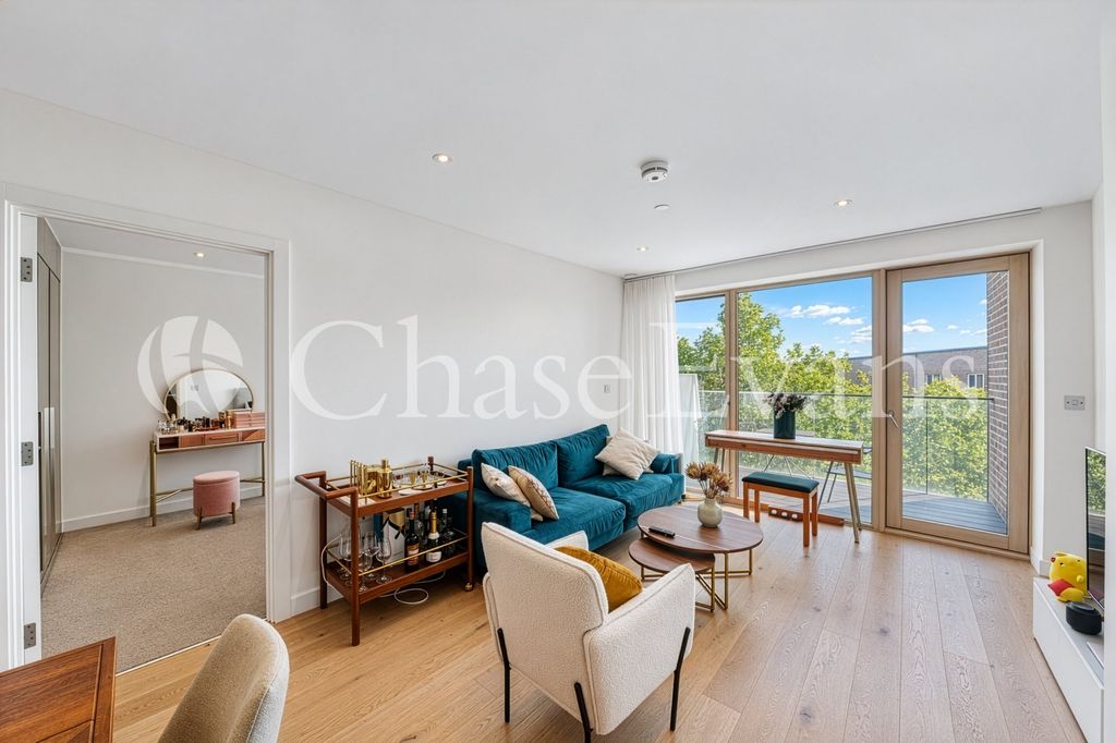 Property photo 1 of 10 Living Area