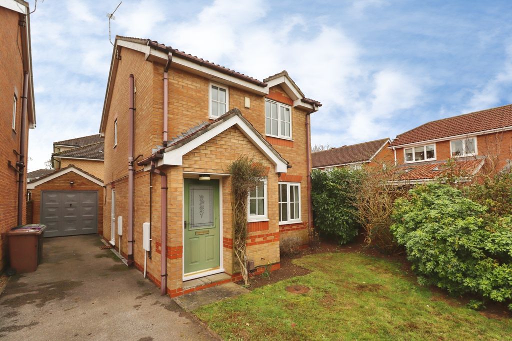 Property photo 1 of 18