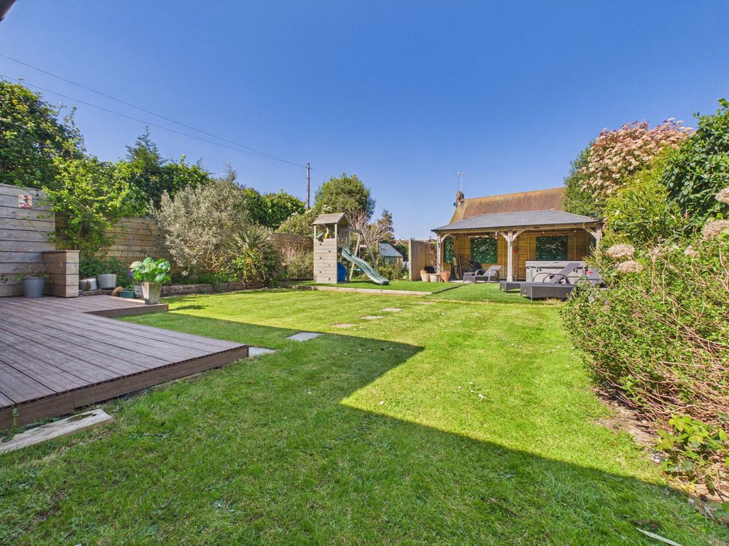 Property photo 2 of 22