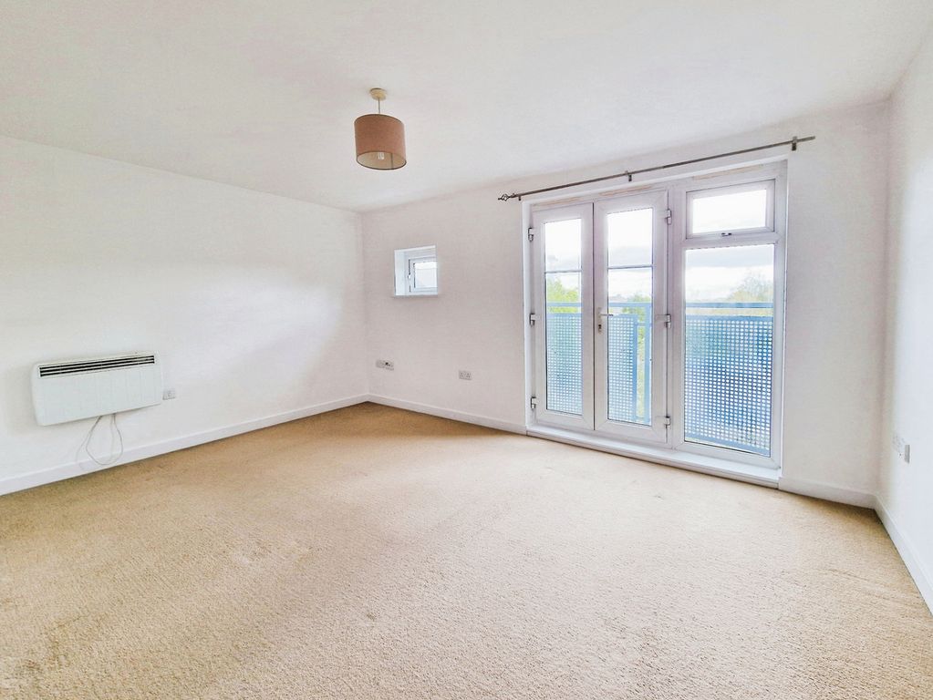 Property photo 3 of 11