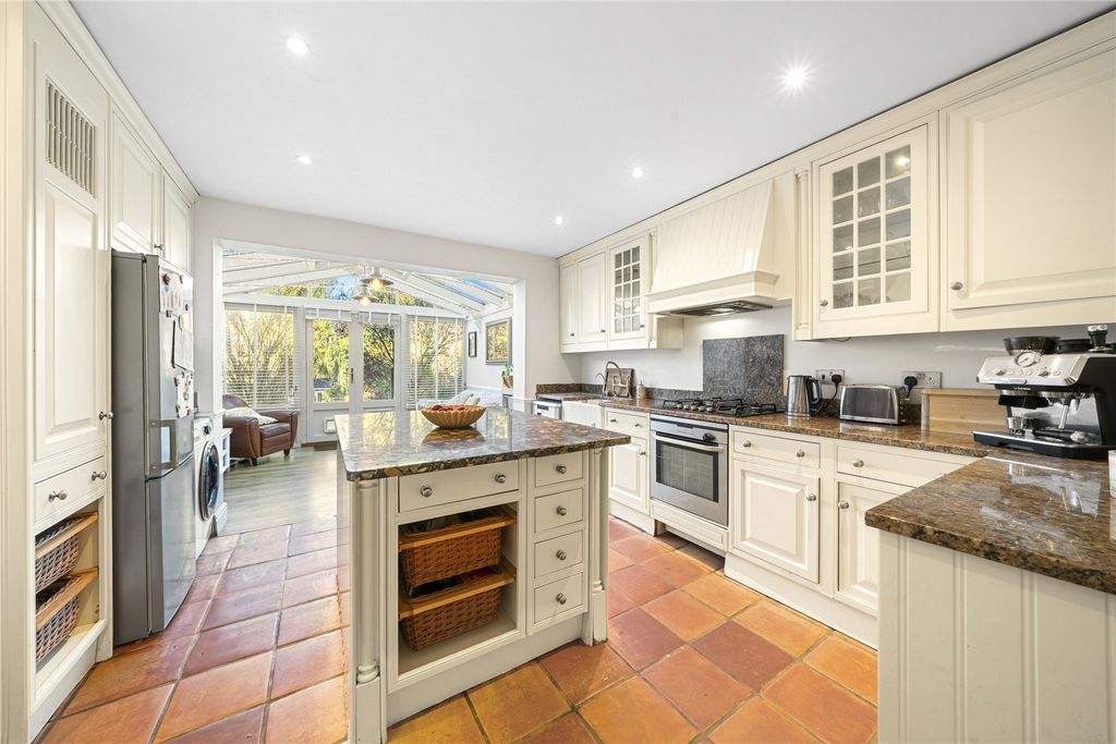 Property photo 3 of 14 Picture No. 01