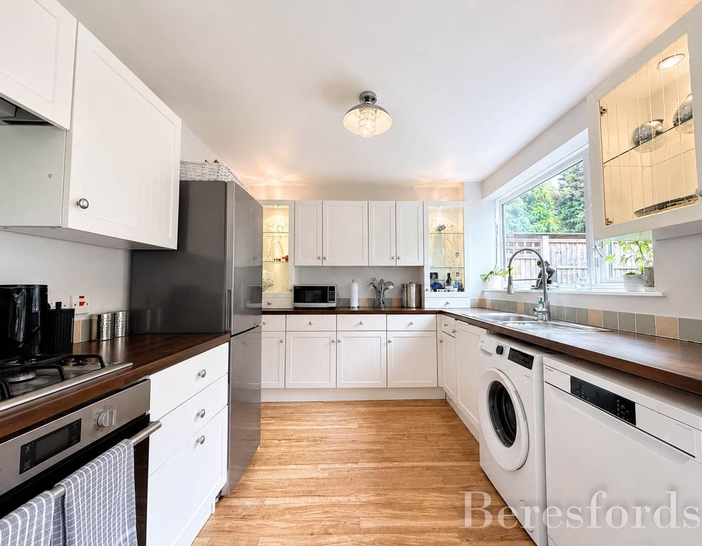 Property photo 2 of 15 Picture No. 06