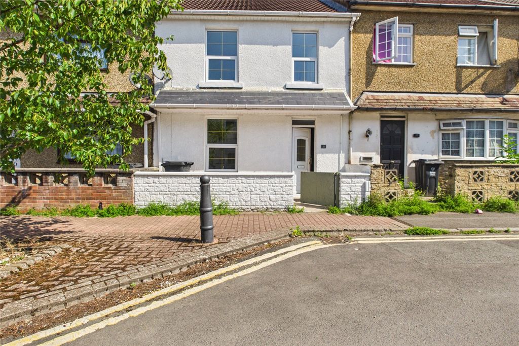 Property photo 1 of 14 Picture No. 04