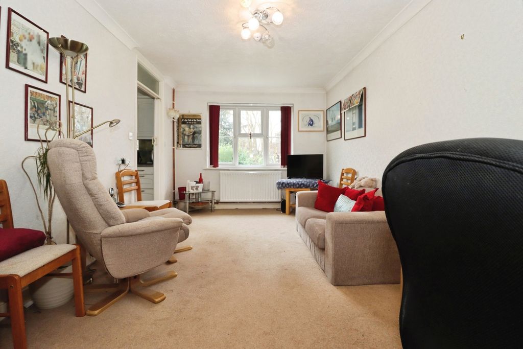 Property photo 2 of 9 Pbox-Img.Jpg