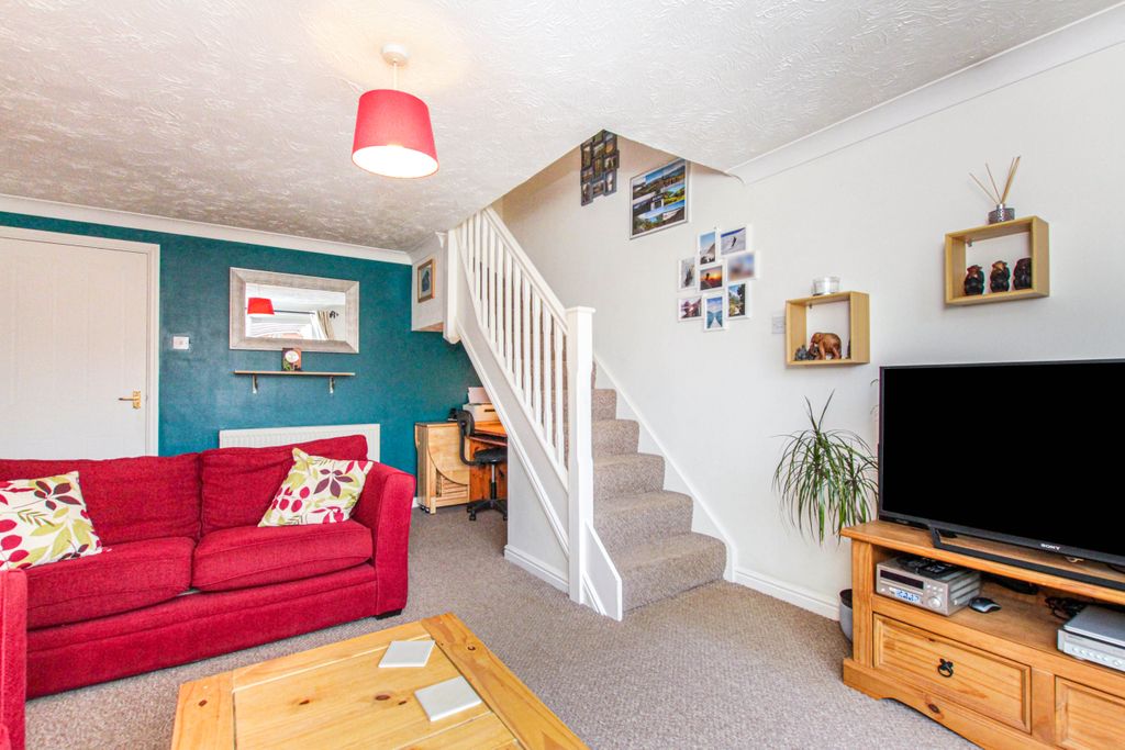 Property photo 2 of 10