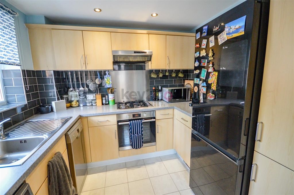 Property photo 2 of 16 Dsc_0027-3.Jpg