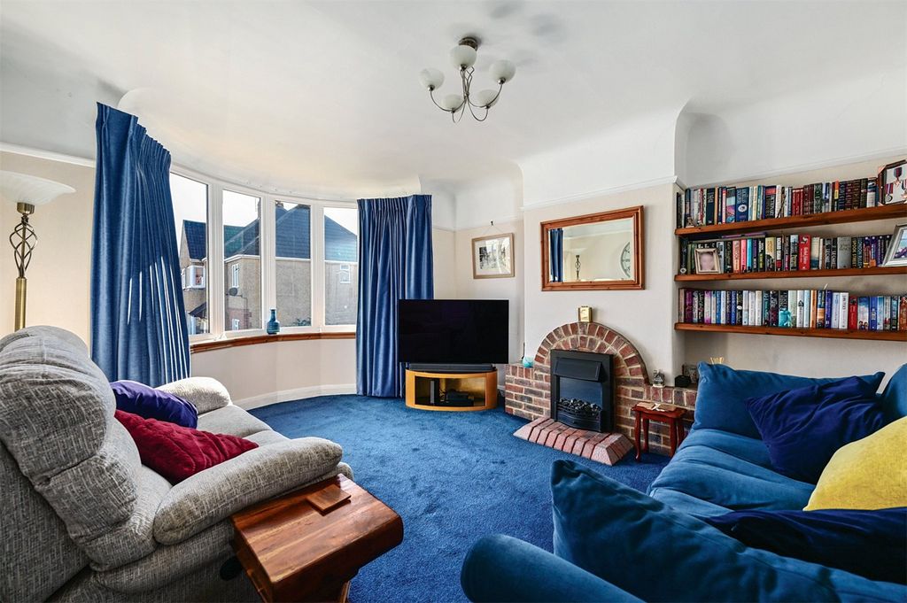 Property photo 3 of 15 Picture No. 12