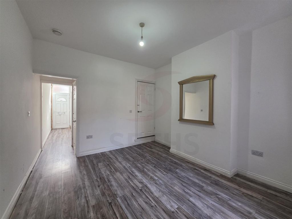 Property photo 3 of 10 Reception Room