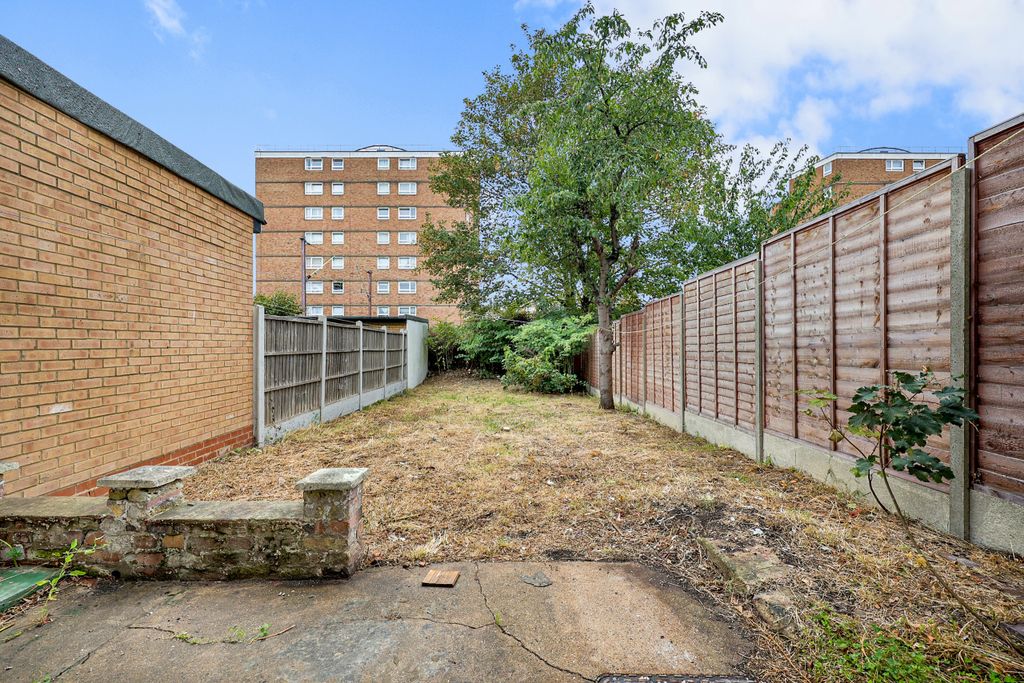 Property photo 2 of 22 9S4A5786
