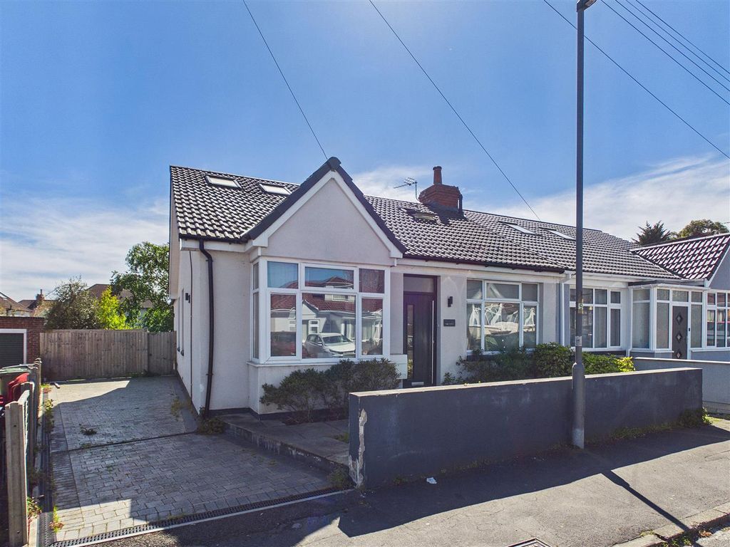 Property photo 1 of 21 Main 1 - 8-Bedroom HMO For Auction, Filton (25).Jp