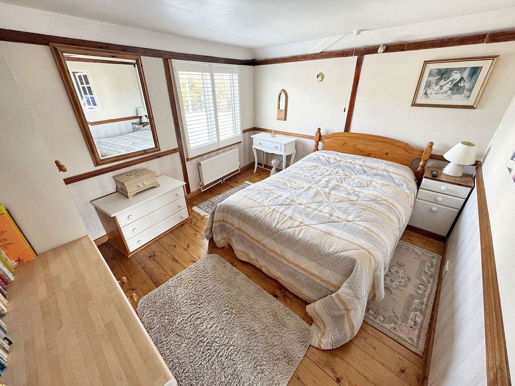 Property photo 3 of 39