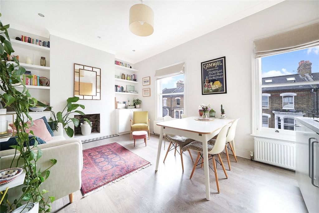 Property photo 1 of 20 Picture No. 02