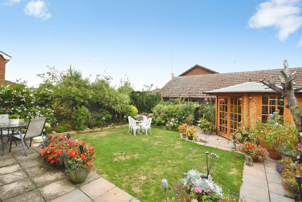 Property photo 2 of 20 Pbox-Img.Jpg