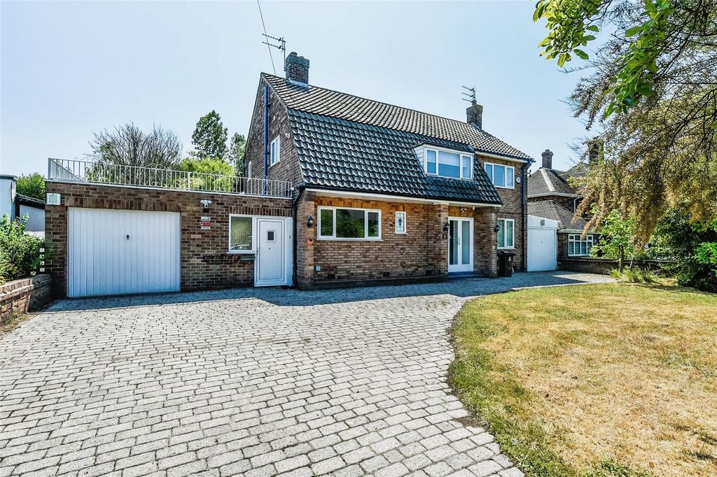 Property photo 1 of 15