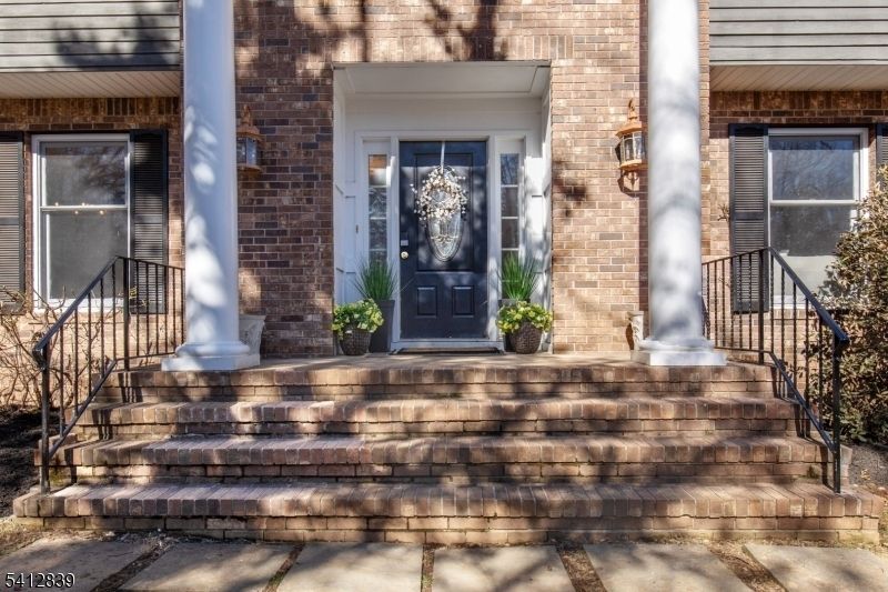 Property photo 3 of 8 <Alttext/>