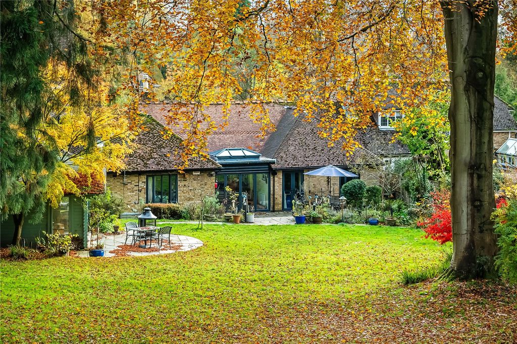 Property photo 3 of 22 Garden